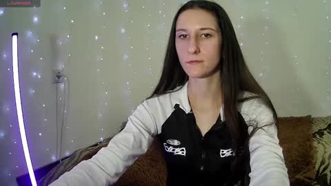 Snapshot of littleahwitch chatting on March 9, 2025, 12:42 pm LittleAhWitch online show from March 9, 2025, 12:42 pm
