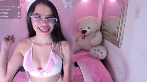 Ari online show from September 27, 2025, 7:08 pm