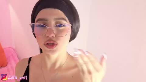 Snapshot of littlearii chatting on May 21, 2026, 6:59 pm Ari online show from May 21, 2026, 6:59 pm