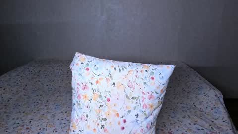 Snapshot of littleashleyy chatting on December 21, 2024, 6:02 pm littleashleyy online show from December 21, 2024, 6:02 pm