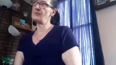 Sady Jayne online show from December 1, 2025, 4:23 pm