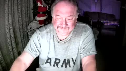 Littled83057 online show from December 21, 2024, 1:47 am