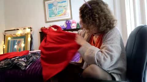 littledeathtrap online show from November 25, 2025, 8:09 pm