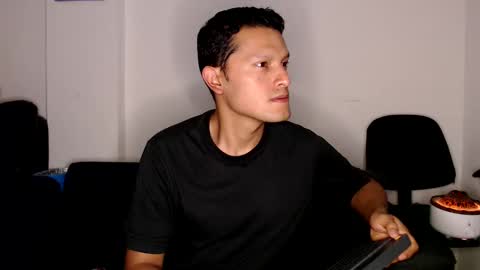 Manu online show from March 10, 2025, 3:12 am