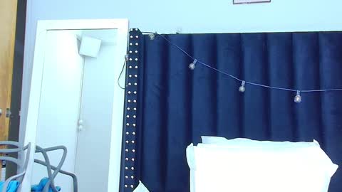 Tania  online show from March 10, 2025, 2:06 am