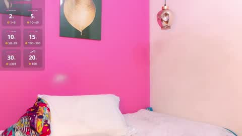 Tania  online show from September 12, 2025, 3:17 am