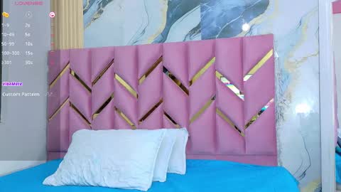 Tania  online show from September 20, 2025, 2:56 am