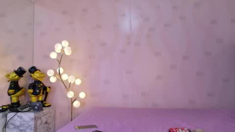 Snapshot of littleebonymommy chatting on May 14, 2026, 7:53 pm Tania online show from May 14, 2026, 7:53 pm