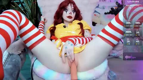 Riza Riri Puff  online show from October 18, 2025, 6:41 pm