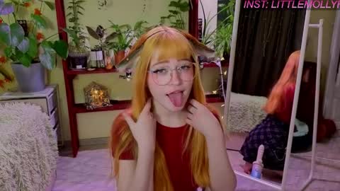 Molly online show from April 8, 2026, 2:33 am