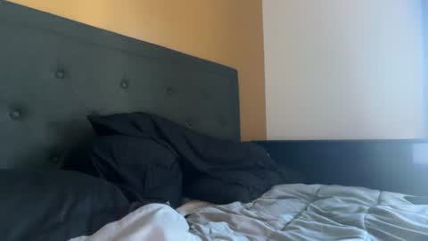 Snapshot of littlejay33 chatting on July 4, 2026, 9:43 pm littlejay33 online show from July 4, 2026, 9:43 pm