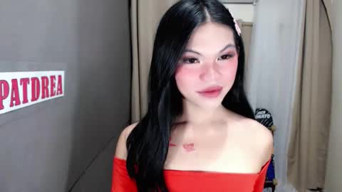 Snapshot of littlelace_ chatting on May 11, 2026, 1:22 am littlelace_ online show from May 11, 2026, 1:22 am