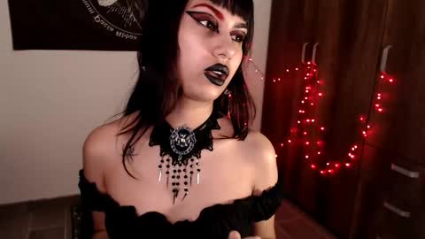 Snapshot of littleluciferrr chatting on March 11, 2026, 11:00 pm Lucifer online show from March 11, 2026, 11:00 pm