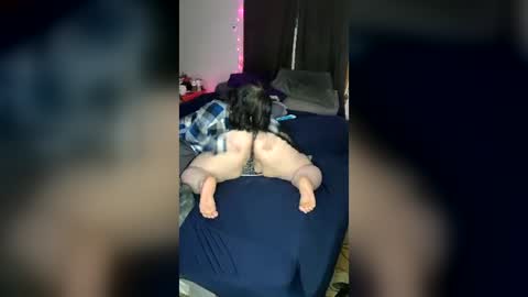 Snapshot of littlemanbigwoman chatting on June 12, 2026, 3:05 am littlemanbigwoman online show from June 12, 2026, 3:05 am