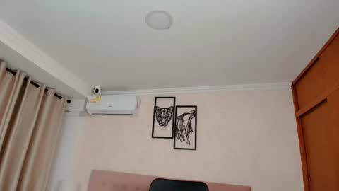 Sarahs Room online show from September 29, 2025, 9:08 pm