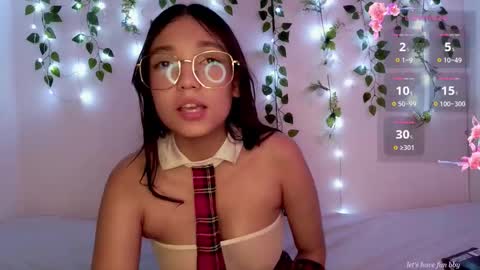 Moon online show from October 7, 2025, 10:40 pm