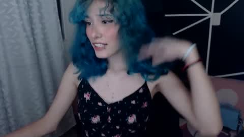 Snapshot of littlenami_ chatting on October 10, 2025, 11:37 pm LAUREN online show from October 10, 2025, 11:37 pm