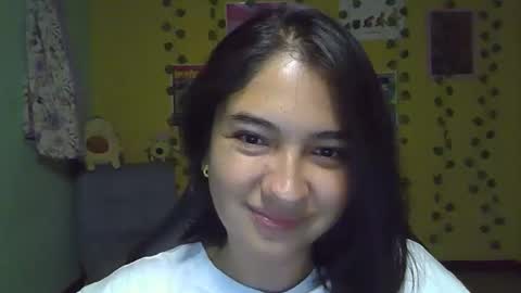 Mia  Wednesday to Sunday 730 am to 1030 am Colombian Hour D online show from November 2, 2025, 10:01 pm