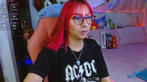 Snapshot of littlerouse_ chatting on June 10, 2026, 8:13 am Ruby Rouse online show from June 10, 2026, 8:13 am