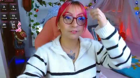 Snapshot of littlerouse_ chatting on June 16, 2026, 9:23 am Ruby Rouse online show from June 16, 2026, 9:23 am