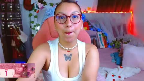 Snapshot of littlerouse_ chatting on July 10, 2026, 7:34 am Ruby Rouse online show from July 10, 2026, 7:34 am