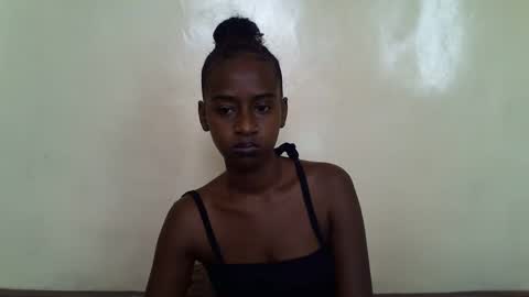 littlesandie online show from January 15, 2025, 6:43 am