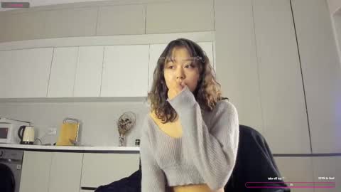 Ayumi or Yumi online show from October 6, 2025, 12:30 am