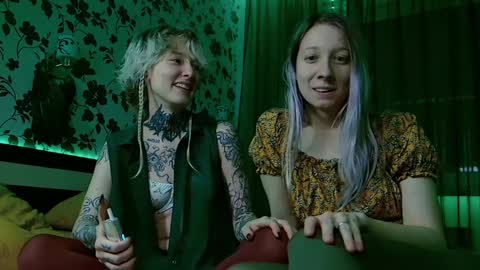 Niki  free tg channel with some photos gifs and info about streams  online show from December 2, 2024, 8:11 pm