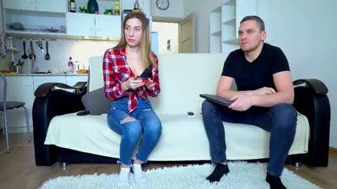 Little Tifany online show from February 12, 2025, 9:20 am