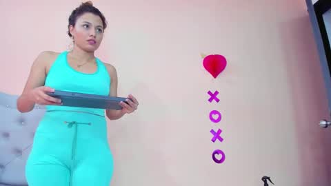 Snapshot of littletammy4u_ chatting on February 27, 2025, 6:20 pm tammy online show from February 27, 2025, 6:20 pm