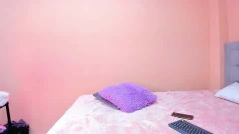 Snapshot of littletammy4u_ chatting on March 1, 2025, 12:45 pm tammy online show from March 1, 2025, 12:45 pm