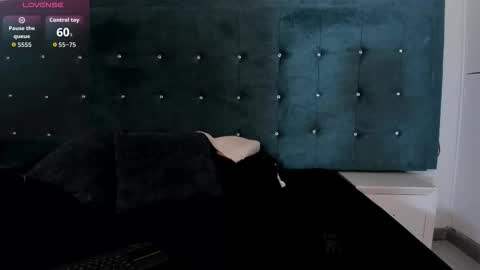 littlevaale online show from February 12, 2026, 9:37 am