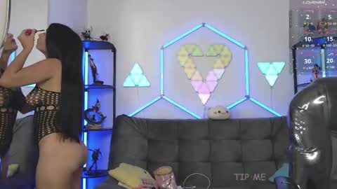 littlevixen18 online show from September 8, 2025, 2:16 pm