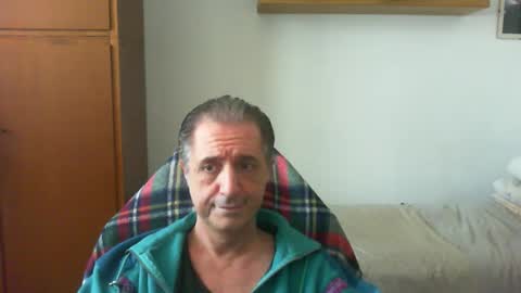 liuk53 online show from April 11, 2026, 12:53 pm