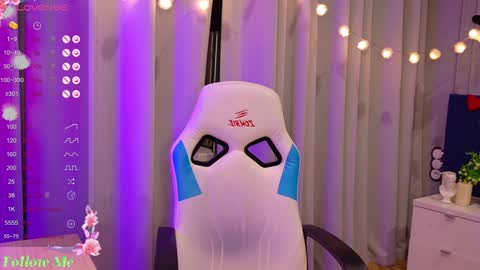 Liv 3 online show from February 4, 2025, 7:55 pm