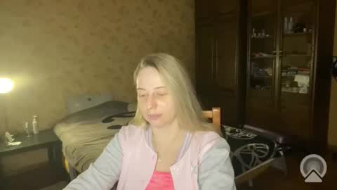 Livandria online show from April 26, 2026, 9:34 pm
