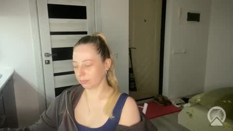 Livandria online show from May 12, 2026, 7:55 pm