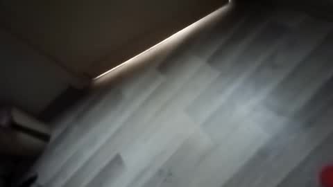 liveclub1 online show from April 20, 2026, 12:02 am