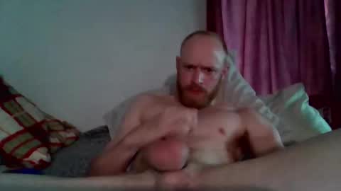 livedelove online show from February 9, 2026, 10:47 pm