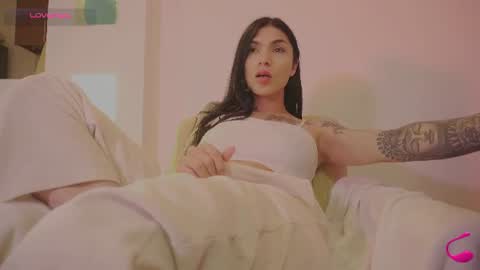 Emily  R online show from June 25, 2026, 6:12 pm