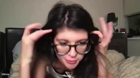 Liv online show from November 14, 2025, 12:20 am