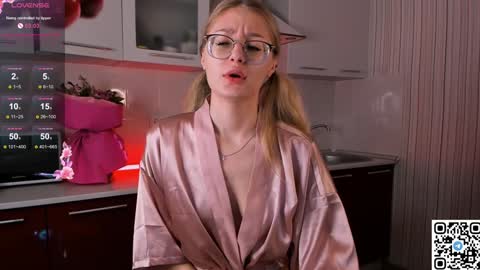 My name is Livy Nice to meet you  Thumbs up please its important online show from February 1, 2025, 6:08 pm