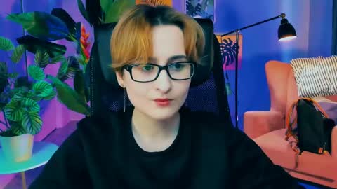 Snapshot of lixeluna chatting on April 24, 2026, 6:38 am LixeLuna online show from April 24, 2026, 6:38 am