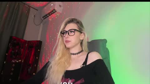 Liya Ray online show from March 8, 2026, 12:08 am