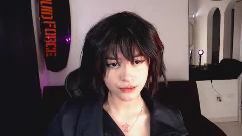 Elizabeth online show from October 25, 2025, 3:18 pm