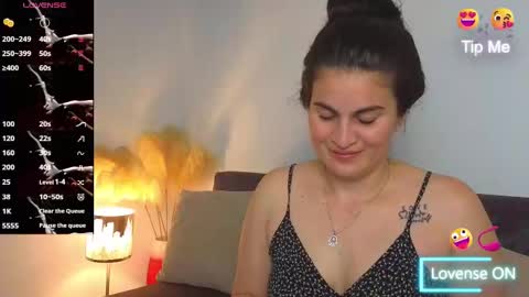 liz online show from March 3, 2025, 6:33 pm