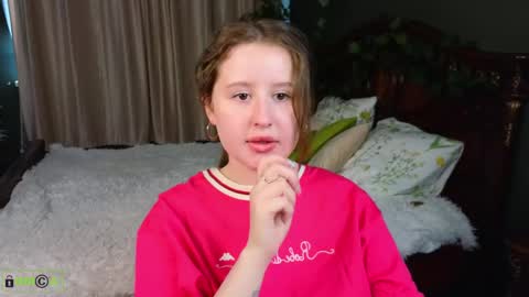 Snapshot of liza_mur chatting on May 6, 2026, 3:39 pm your love online show from May 6, 2026, 3:39 pm