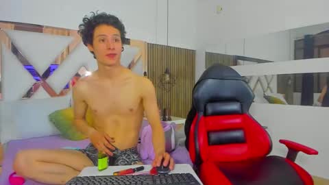 Liz and Dante online show from February 6, 2025, 10:43 pm