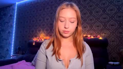 Kate online show from November 9, 2025, 7:01 pm