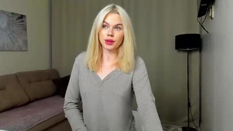 lizz or lisa online show from May 11, 2026, 7:11 pm